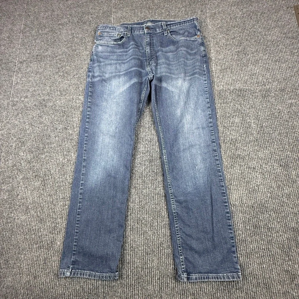 Levis 559 Relaxed Straight Jeans Mens 36x32 Blue Medium Wash Denim 00559-0457